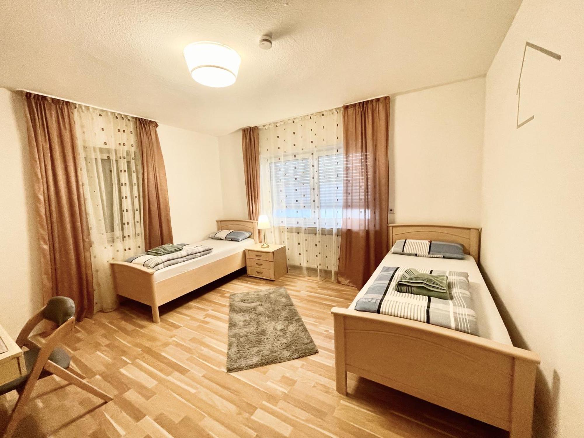 Casa Giulia 2 Zimmer Nahe Giessen, Kueche, Bad, Wlan, Parkplatz Krofdorf-Gleiberg Eksteriør bilde