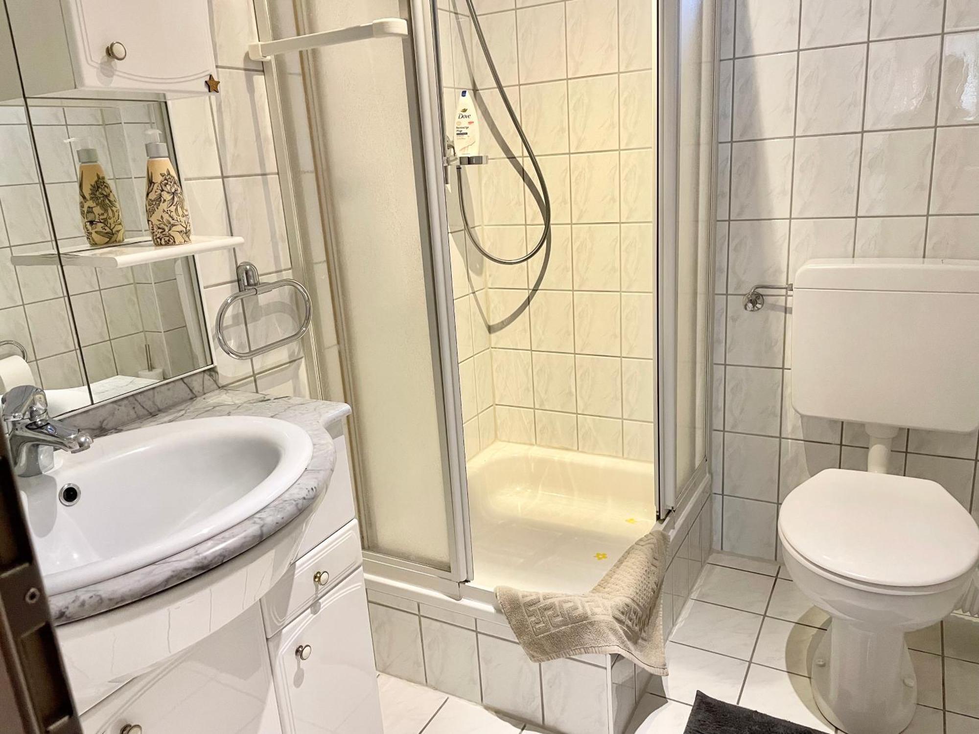 Casa Giulia 2 Zimmer Nahe Giessen, Kueche, Bad, Wlan, Parkplatz Krofdorf-Gleiberg Eksteriør bilde