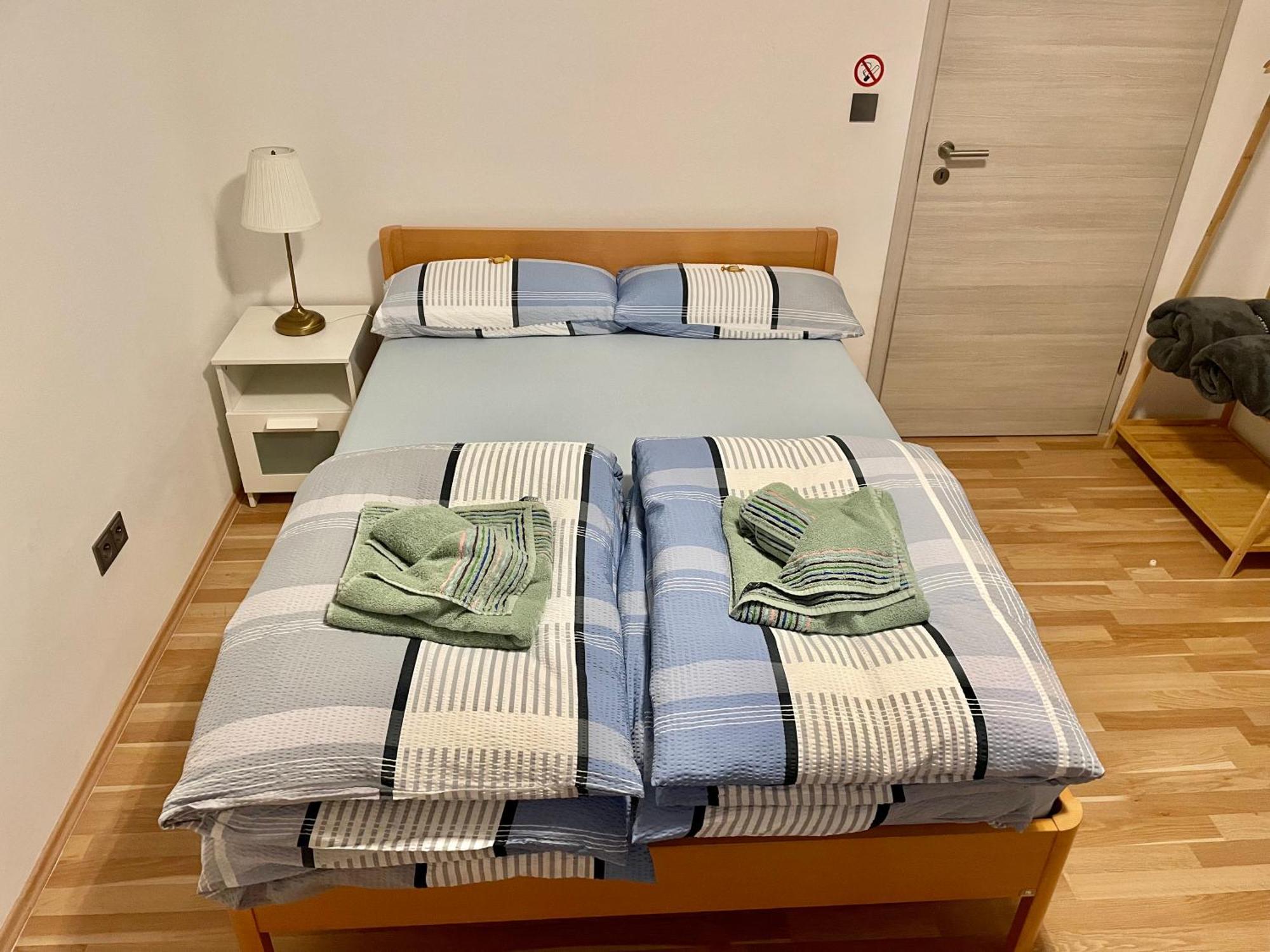 Casa Giulia 2 Zimmer Nahe Giessen, Kueche, Bad, Wlan, Parkplatz Krofdorf-Gleiberg Eksteriør bilde